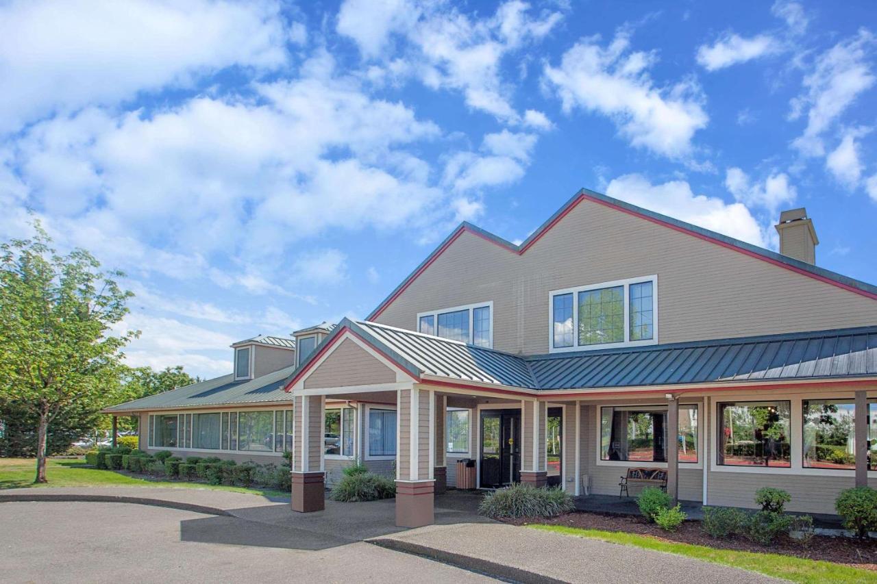 Hawthorn Suites By Wyndham Kent, Wa Eksteriør billede