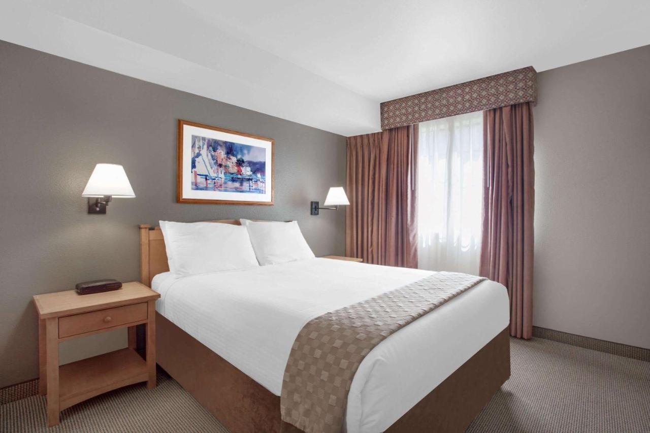 Hawthorn Suites By Wyndham Kent, Wa Eksteriør billede