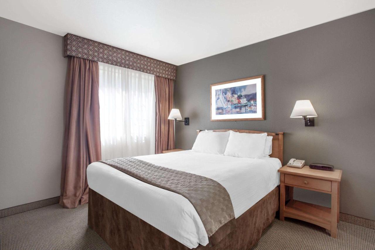 Hawthorn Suites By Wyndham Kent, Wa Eksteriør billede