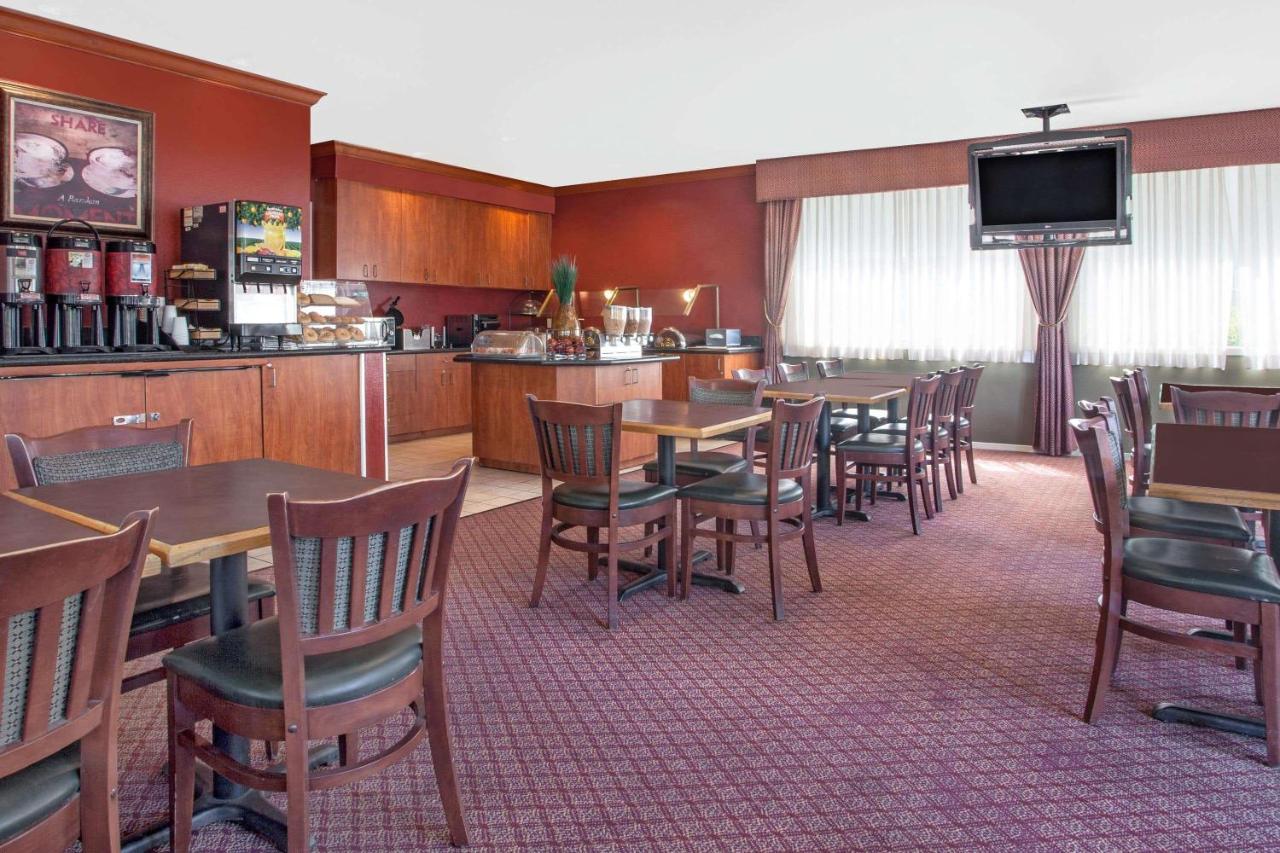 Hawthorn Suites By Wyndham Kent, Wa Eksteriør billede